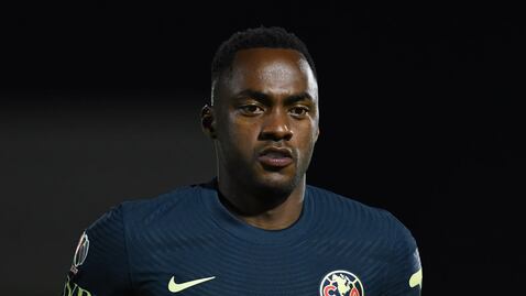 Renato Ibarra vuelve a jugar con el América y es ovacionado por la afición