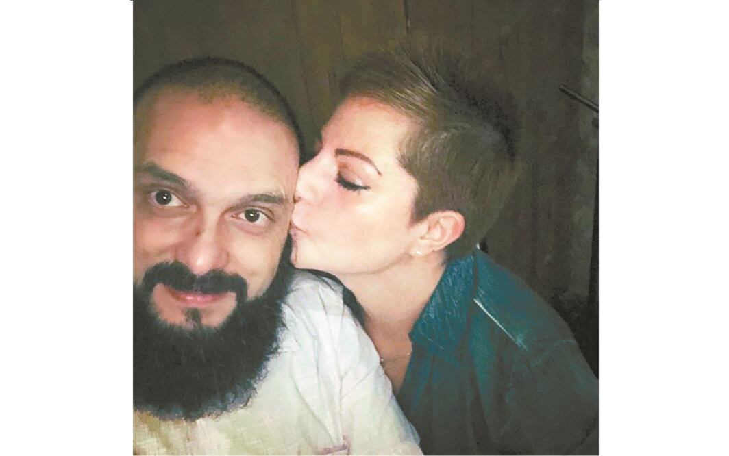 Juan Pablo ingresó a un centro médico por un cuadro de neumonía, pero días después informó a su esposa que tenía coronavirus. Foto: ESPECIAL