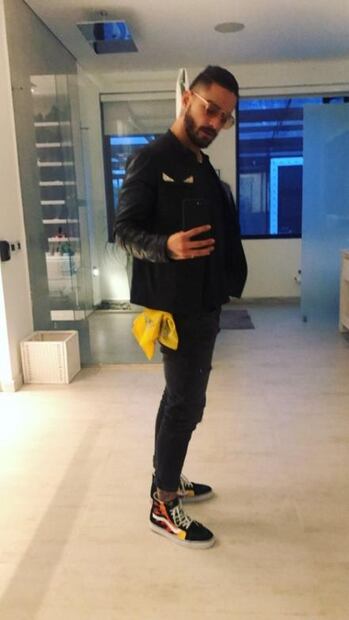 Mira la costosa chamarra de Maluma que arrasó Instagram