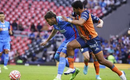 Cruz Azul y Puebla brindan buen partido en el Estadio Azteca