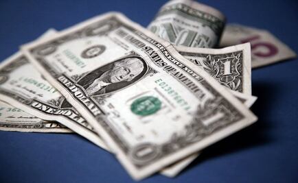 Dólar cierra en $18.55; su mayor alza en 4 años