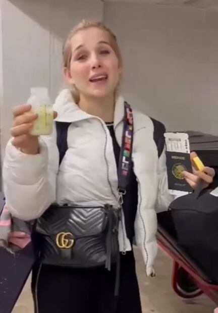 Esposa de Poncho De Nigris denuncia que en el AICM la obligaron a tirar su leche materna