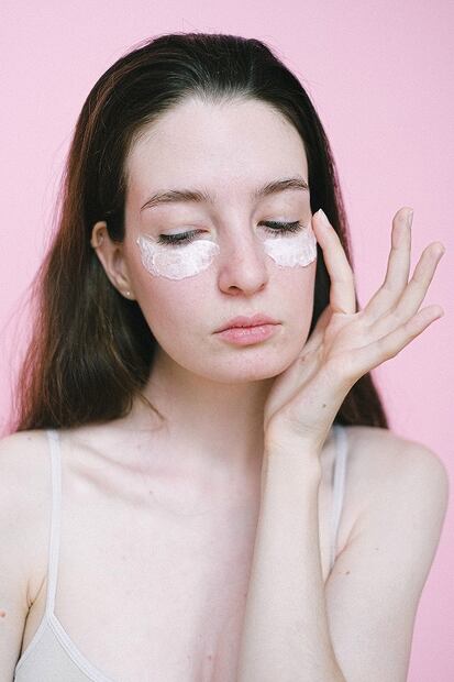 5 consejos para eliminar las bolsas bajo de los ojos