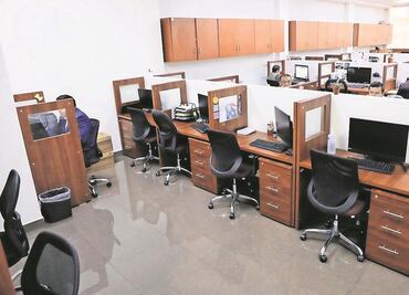 Así pueden operar oficinas y baños de vapor en semáforo naranja “hacia el amarillo”