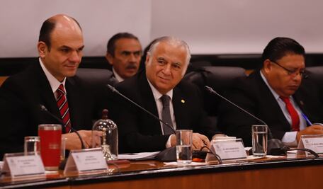 Torruco defiende creación de aerolínea comercial de Sedena; rutas serían más regionales, afirma