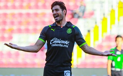 'Pollo' Briseño alaba a Michel Leaño: "Ha potencializado a Chivas"