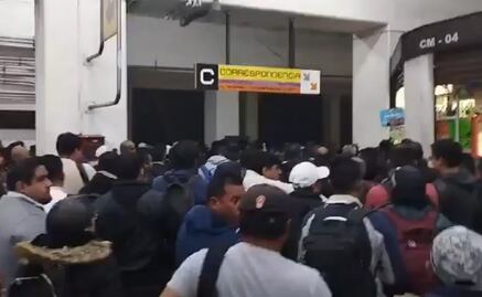 Usuarios del Metro reportan alta afluencia y avance lento en líneas 7, 9 y 12; STC asegura que agiliza circulación en Línea Dorada