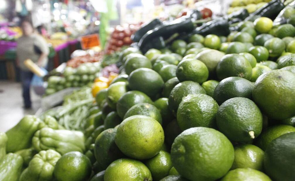 En la semana del 5 al 9 de agosto de 2024 el limón se vendió en la Central de Abastos de la Ciudad de México en 18 pesos por kilo. Foto: Archivo
