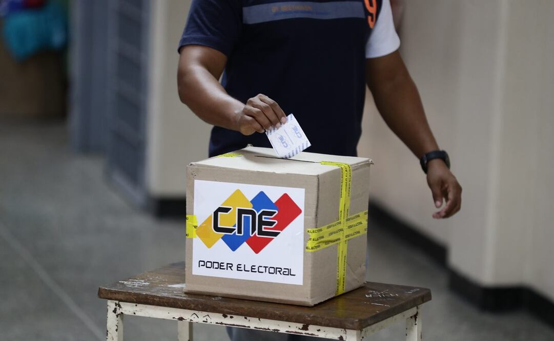 Partido opositor venezolano pide a los ciudadanos votar en las elecciones regionales y parlamentarias del domingo. Foto: Rayner Peña R. EFE