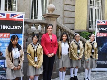 Mexican girls create device to prevent neuronal degeneration