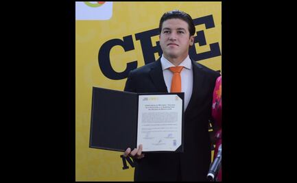 Samuel García recibe constancia de mayoría como gobernador electo de Nuevo León