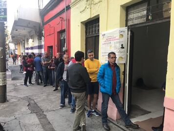 Se registran largas filas para votar y retraso en instalación de algunas casillas