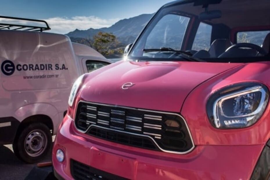 Conoce a Tito, el auto eléctrico que promete ser barato y completamente personalizable