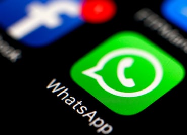 Cómo saber si escucharon tus audios de WhatsApp sin las palomas azules