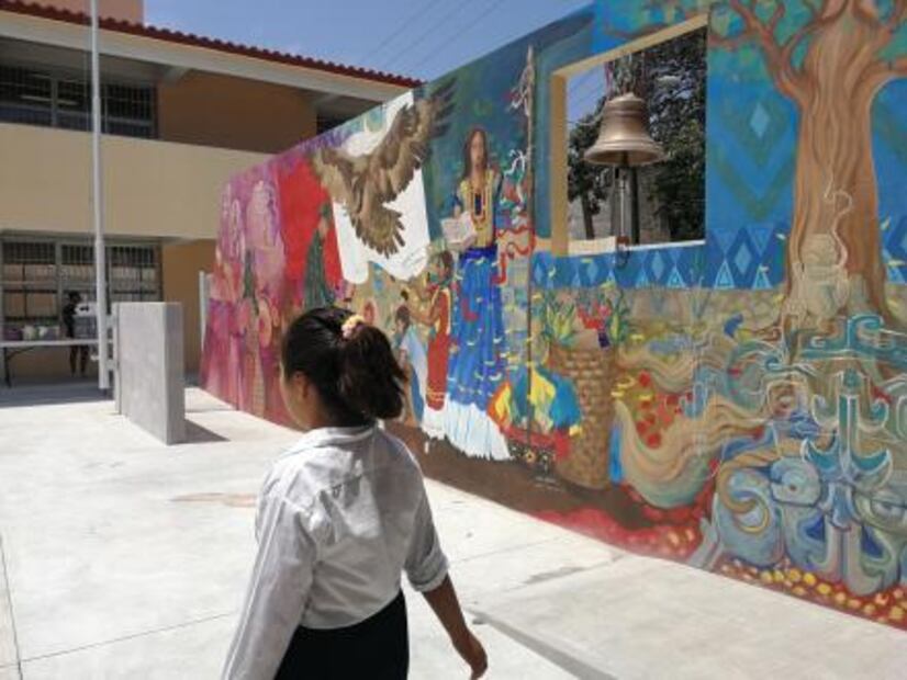 Vuelven a clases en primaria de Juchitán construida por Sedena