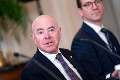 Juicio político a Mayorkas: ¿qué sigue tras la aprobación de cargos en su contra?