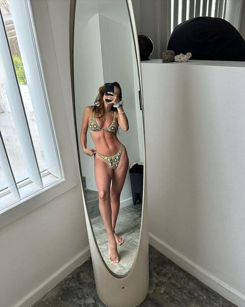 La cantante sorprende con su increíble look a dos meses de haber sido madre. Fuente: Instagram @evaluna