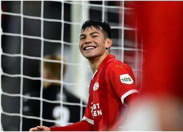 Hirving Lozano podría reaparecer tras lesión con el PSV en la Eredivisie