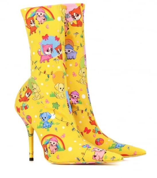 Esto cuestan las botas de ositos de Belinda para la Voz Azteca