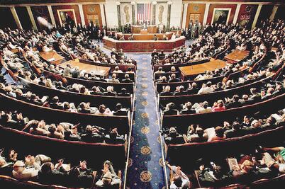 Avanza en Congreso de EU proyecto que busca prohibir a atletas transgénero competir en ramas femeninas; estudiantes no podrían participar