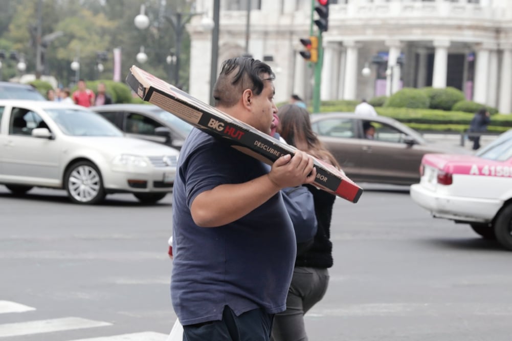 En 1975, 6% de los mexicanos mayores de 20 años se ubicaba más allá del umbral considerado obeso, mientras que en 2016 fue de 25% (ARCHIVO EL UNIVERSAL)