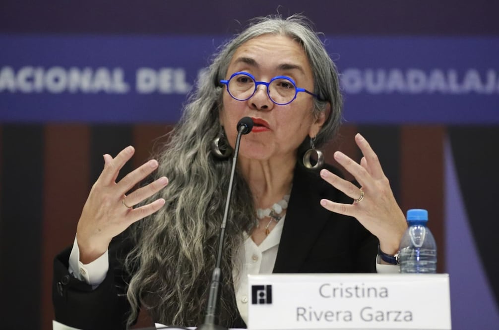 La escritora mexicana presentó su libro “Escribir con el presente: archivos, fronteras y cuerpos”, en la FIL Guadalajara.
Foto: EL UNIVERSAL / Fernanda Rojas