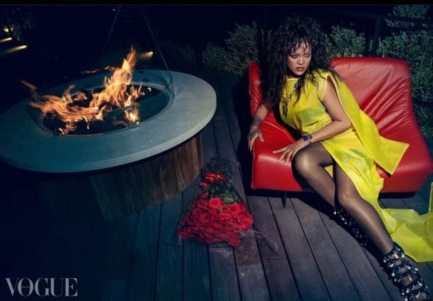 Rihanna impacta con su look en portada de Vogue