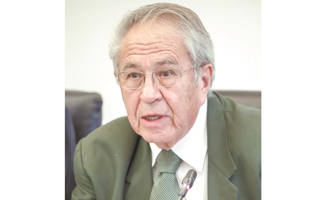 El secretario que perdió la voz con el Insabi