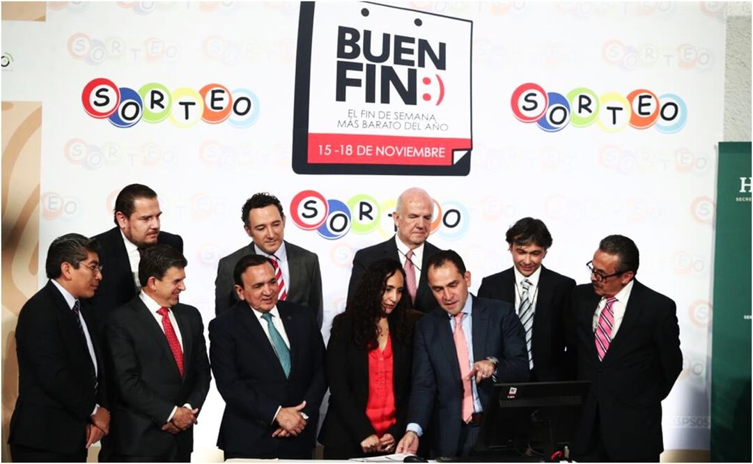 Arturo Herrera asistió al sorteo fiscal El Buen Fin 2019. Foto: Diego Simón Sánchez / EL UNIVERSAL
