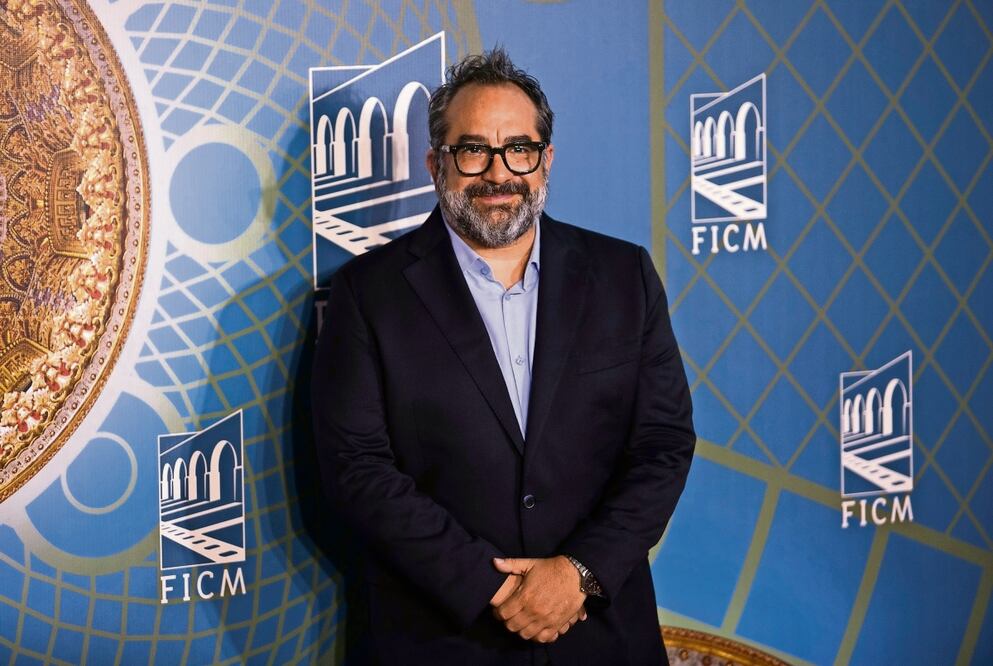 El mexicano apoya la lucha de los actores y escritores por defender su trabajo, pero considera que, como pasó con los sets digitales, la industria no podrá prescindir de ellos. Foto:  EFE