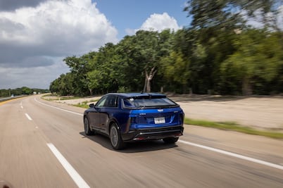 GM fabricará baterías de autos eléctricos con LG y Samsung