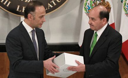 Entrega subsecretario quinto informe de gobierno de EPN