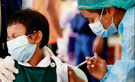 Llegan a México 500 mil vacunas Pfizer contra Covid-19 donadas por Corea del Sur