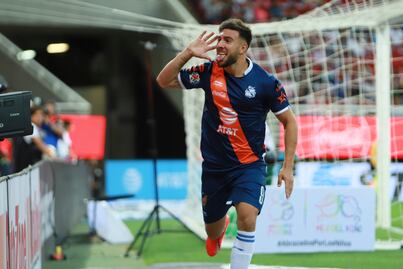 Cruz Azul y Monterrey se pelean por Cavallini