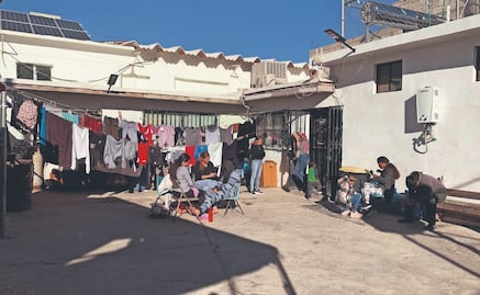 Tapan paso de caravanas migrantes en el sur de México