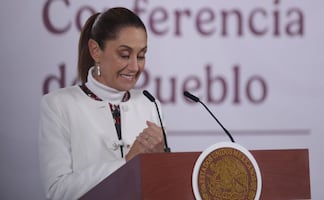 Pago de impuestos de Ricardo Salinas ampliará beca Gertrudis Bocanegra; Sheinbaum; llegará a 1 millón de estudiantes