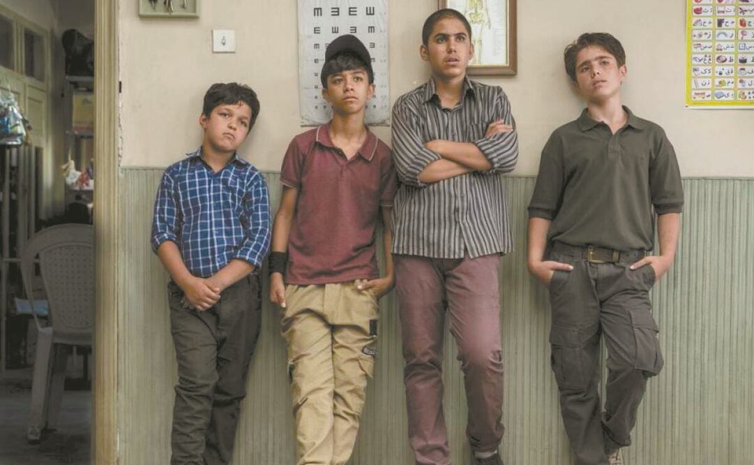 Un grupo de infantes se da a la tarea de buscar un tesoro. Foto: Majid Majidi Film Production.