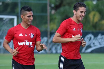 Cruz Azul anuncia a sus dos nuevos refuerzos