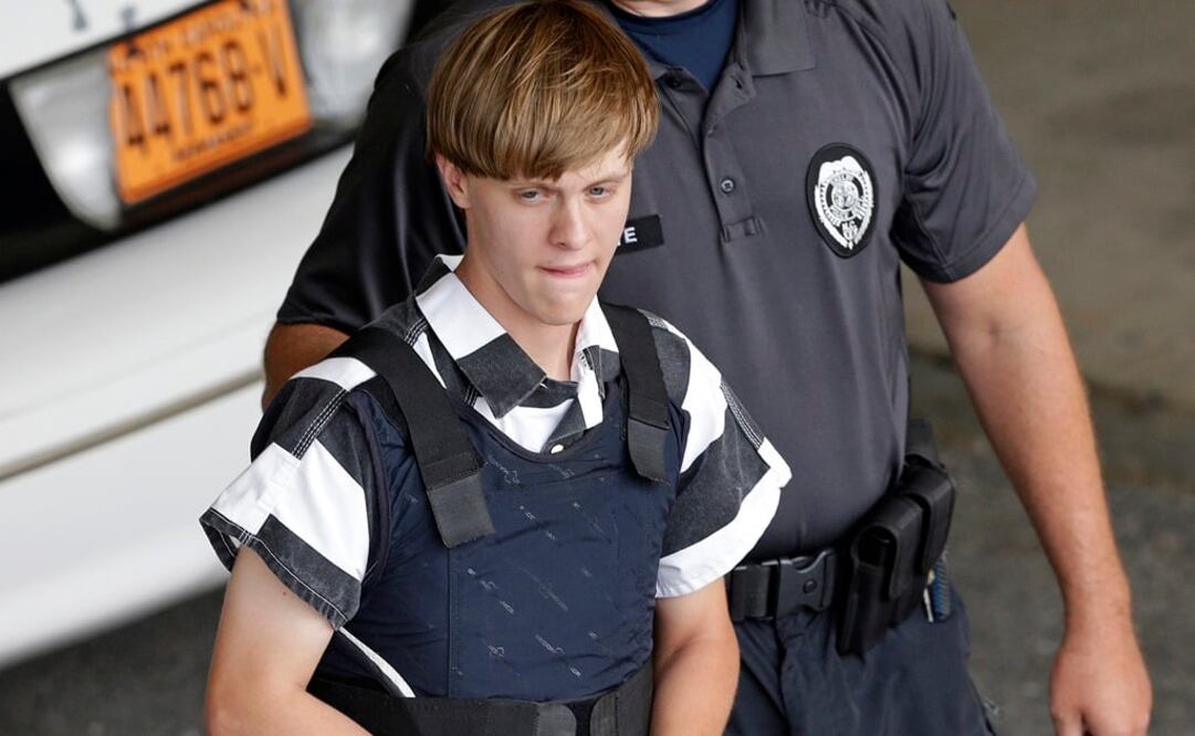 Dylann Roof es acusado de matar a 9 feligreses de una iglesia para negros(Foto: AP)