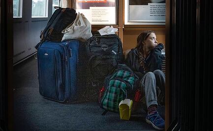 Greta Thunberg tuitea desde “tren atestado”; ferroviaria alemana le responde