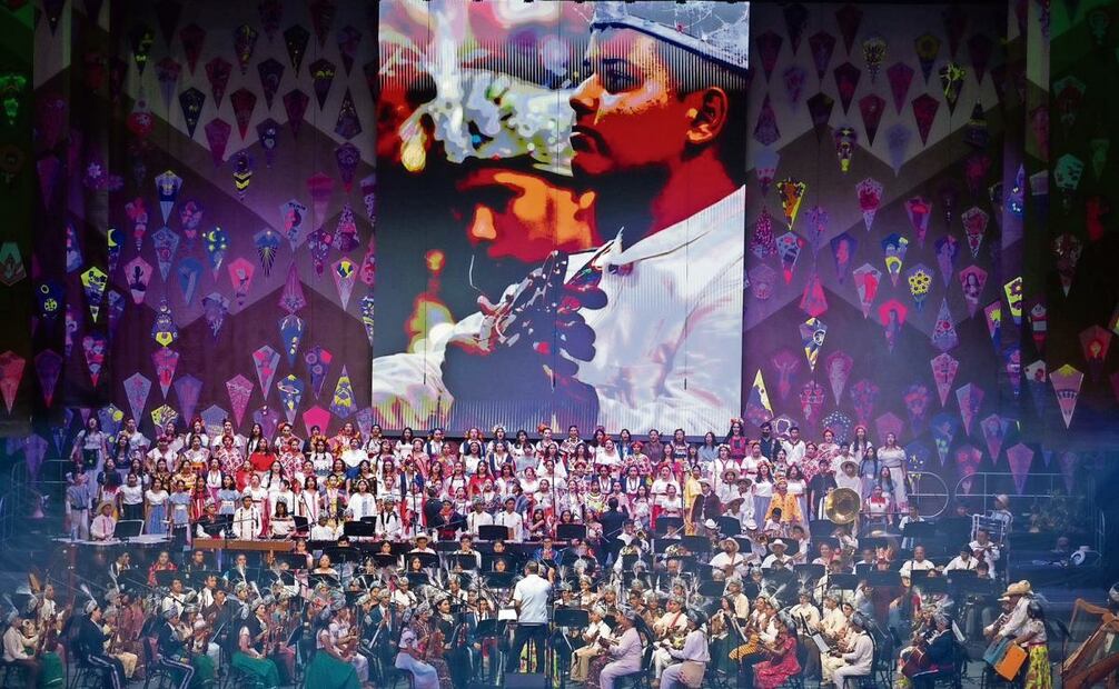 Los niños y jóvenes que particiopan en los Semilleros Creativos amenizaron algunas conferencias del presidente López Obrador y en la Conferencia Mundial UNESCO MONDIACULT 2022. Cada año han participado en Tengo un sueño, en el Auditorio Nacional. Fotos: Cultura Comunitaria (14/01/2025)