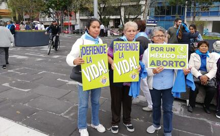 Cientos se manifiestan contra legalización del aborto en el Monumento a la Madre
