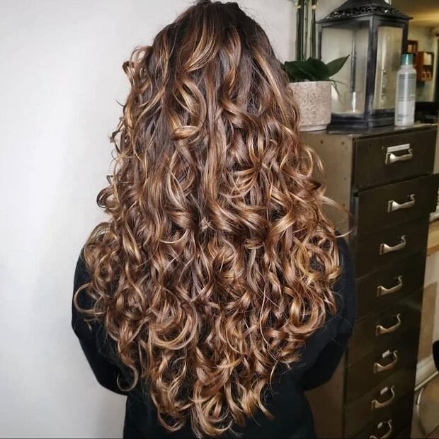 Foto: Instagram @nualamoreysalon