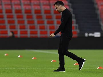 Xavi se queja y 'se entristece' por el maltrato de la afición del Bilbao hacia el Barcelona