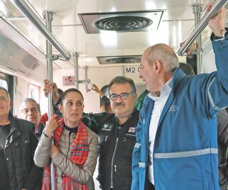 Con retraso, echan a andar Tren Ligero