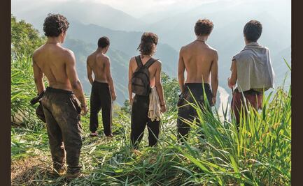 Reyes reconectan con sus raíces