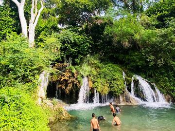Los Manantiales, un balneario con pozas naturales y cascadas