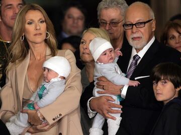 Así explicó Céline Dion a sus hijos la muerte de su padre