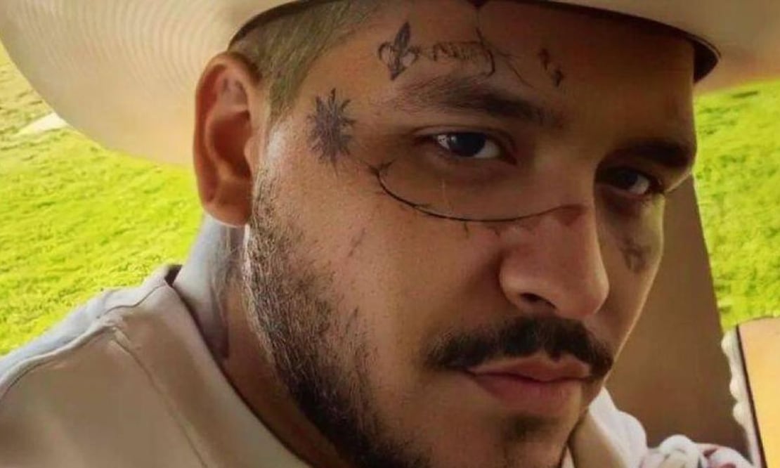 Christian Nodal. Fuente: Instagram @thunisymas