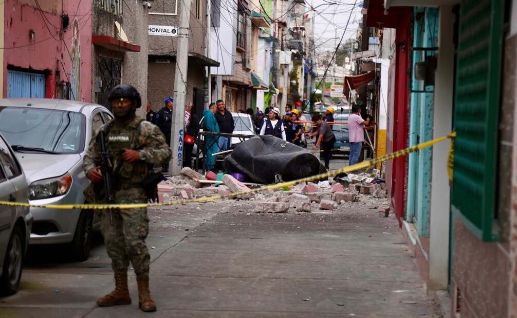 Reportan explosión por acumulación de gas en la alcaldía Iztacalco (05/10/2025). Foto: Valente Rosas / EL UNIVERSAL